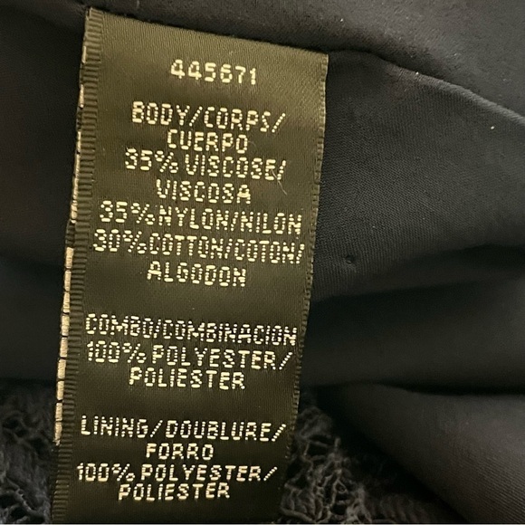 Monique Lhuillier Long Sleeve Formal Lace Gown - Picture 9 of 14